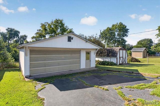 208 Hill Drive, Other, MO 63039