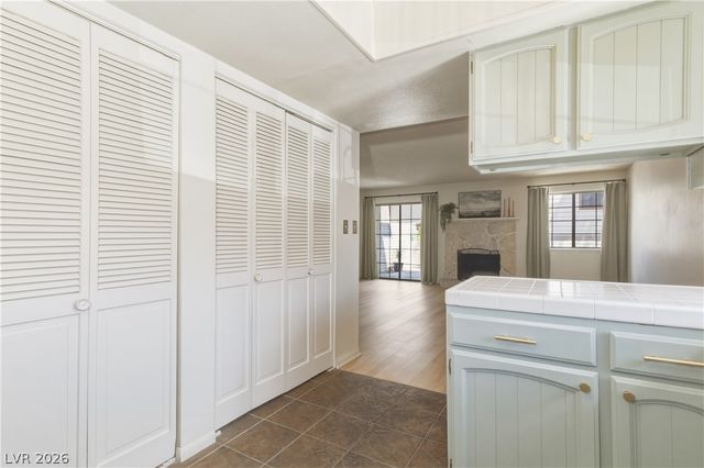 3482 Lorilou Lane Lane B, Las Vegas, NV 89121