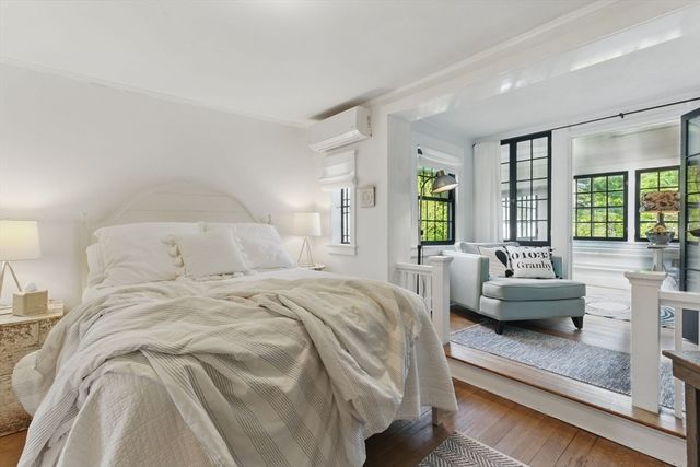 4 Porter St, Granby, MA 01033