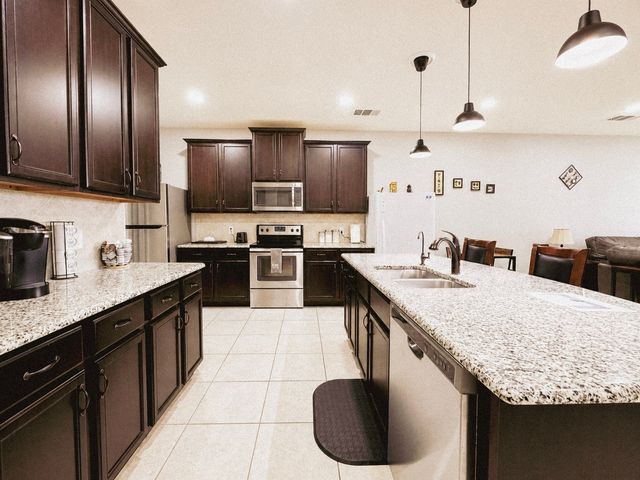 610 Milas Lane, Glenn Heights, TX 75154