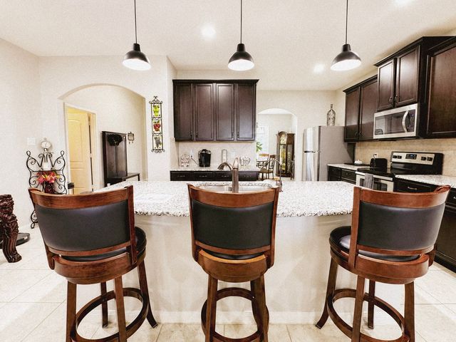 610 Milas Lane, Glenn Heights, TX 75154