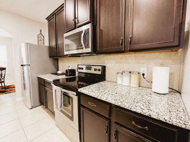 610 Milas Lane, Glenn Heights, TX 75154