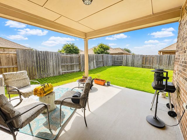 610 Milas Lane, Glenn Heights, TX 75154