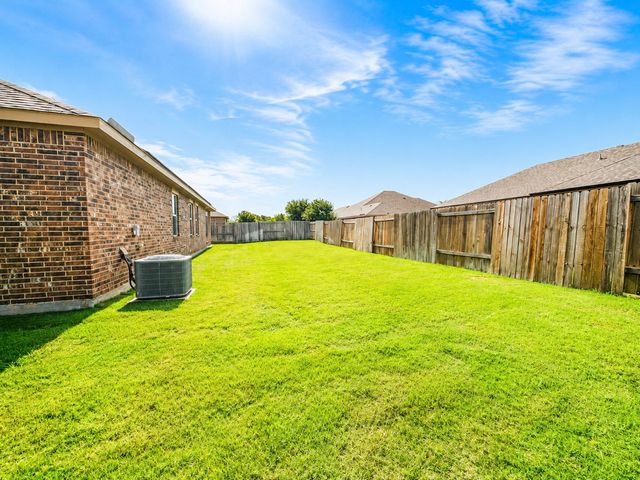 610 Milas Lane, Glenn Heights, TX 75154
