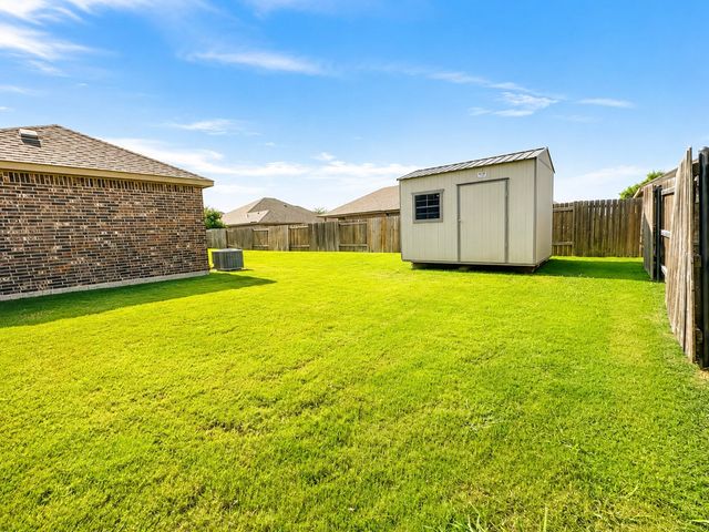 610 Milas Lane, Glenn Heights, TX 75154