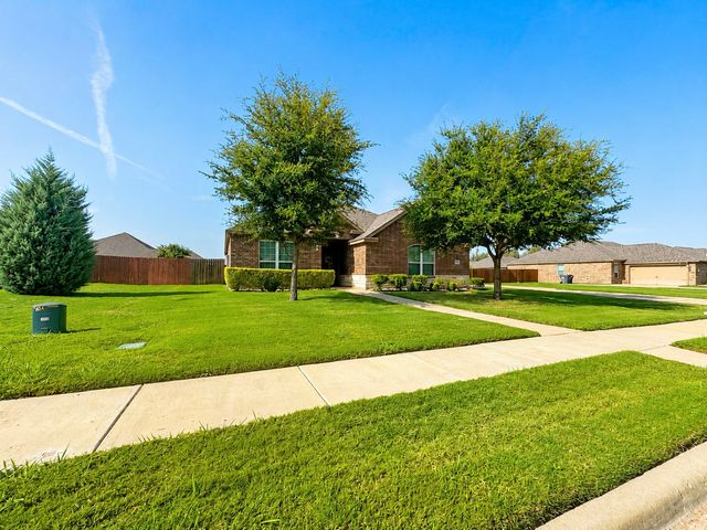 610 Milas Lane, Glenn Heights, TX 75154