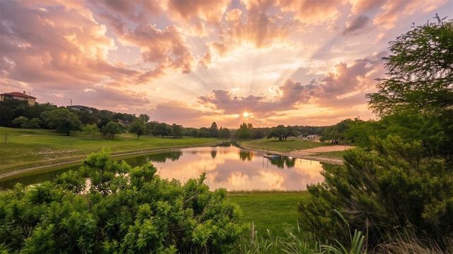 10409 Little Creek CIR, Dripping Springs, TX 78620