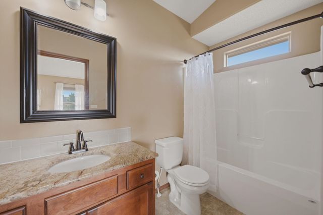 5112 N Saker Cir, Wichita, KS 67219