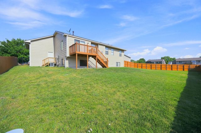 5112 N Saker Cir, Wichita, KS 67219