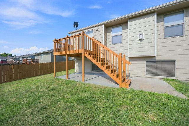 5112 N Saker Cir, Wichita, KS 67219