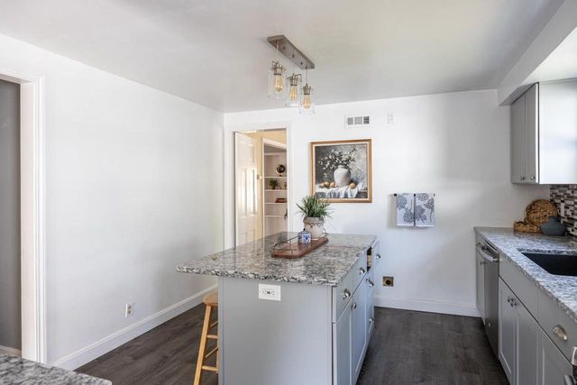 822 W 3RD STREET, Appleton, WI 54914