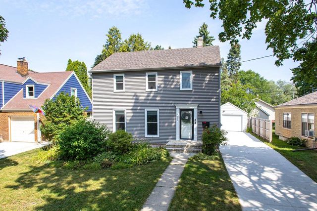 822 W 3RD STREET, Appleton, WI 54914