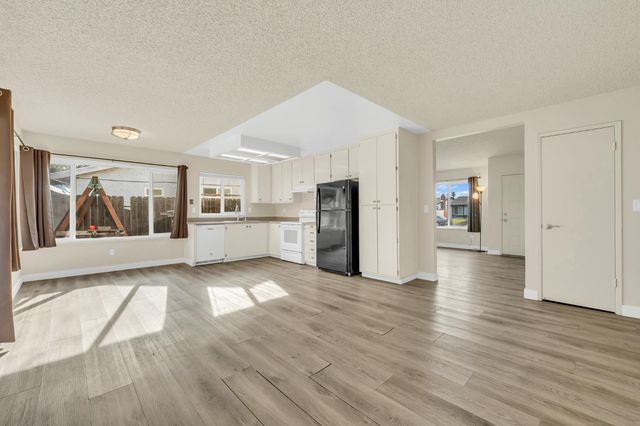 6620 Creekmont Way, Citrus Heights, CA 95621