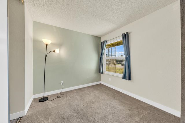 6620 Creekmont Way, Citrus Heights, CA 95621