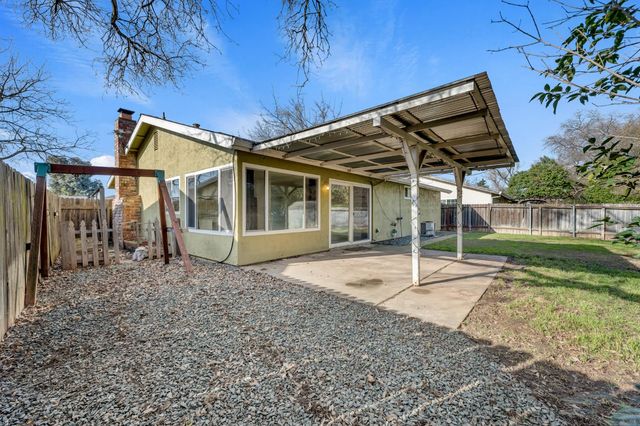 6620 Creekmont Way, Citrus Heights, CA 95621