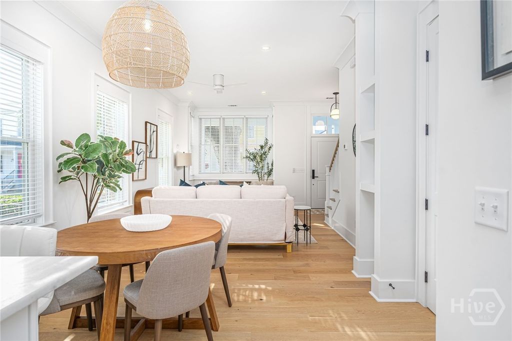 Image 12 of property listing at 216 W 43rd Street, Savannah, GA 31401