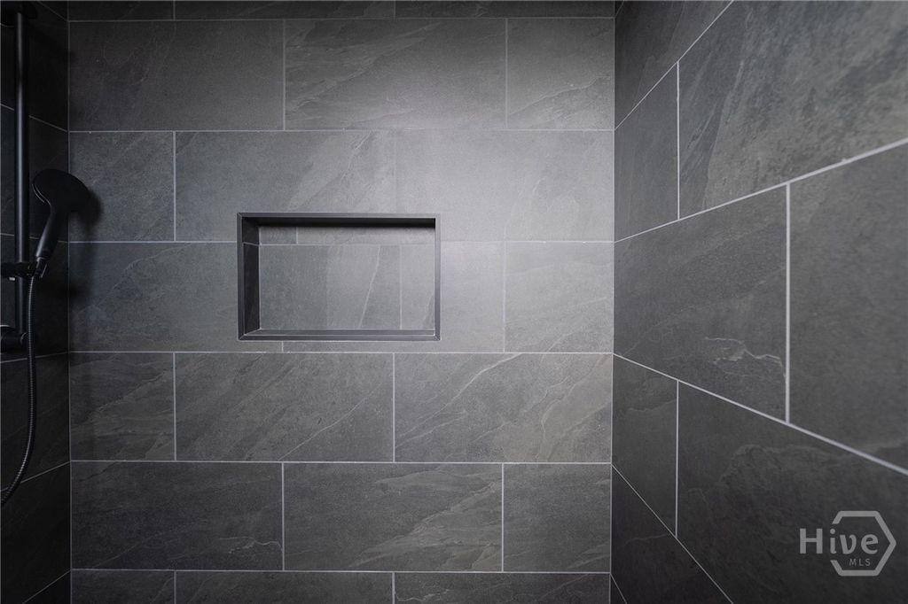 Image 24 of property listing at 216 W 43rd Street, Savannah, GA 31401