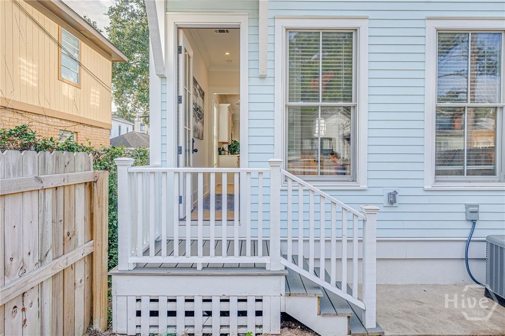 Image 30 of property listing at 216 W 43rd Street, Savannah, GA 31401