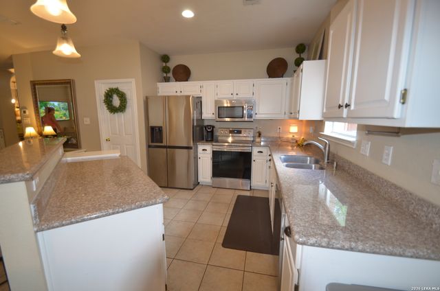 3727 FLORENCE GRV, Schertz, TX 78154
