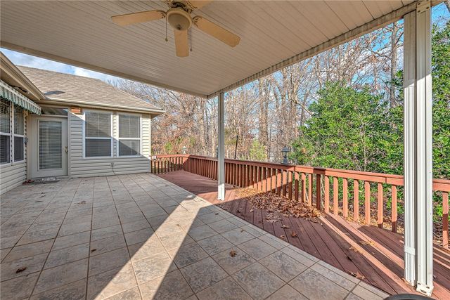 18 Highland Parkway, Bella Vista, AR 72715