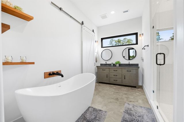 10202 Woodlane Boulevard, Magnolia, TX 77354