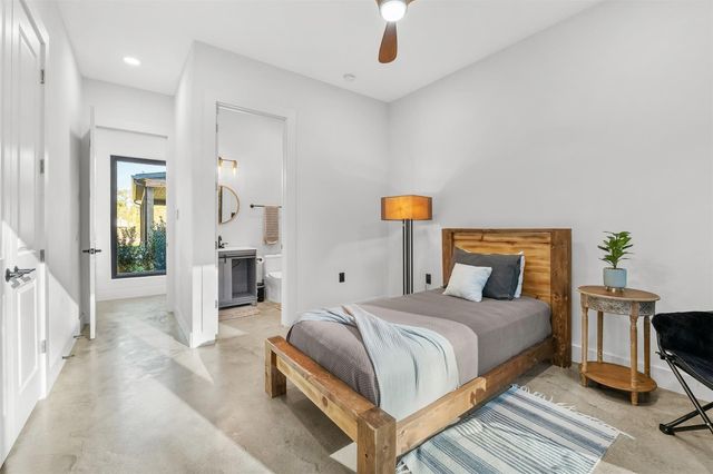 10202 Woodlane Boulevard, Magnolia, TX 77354