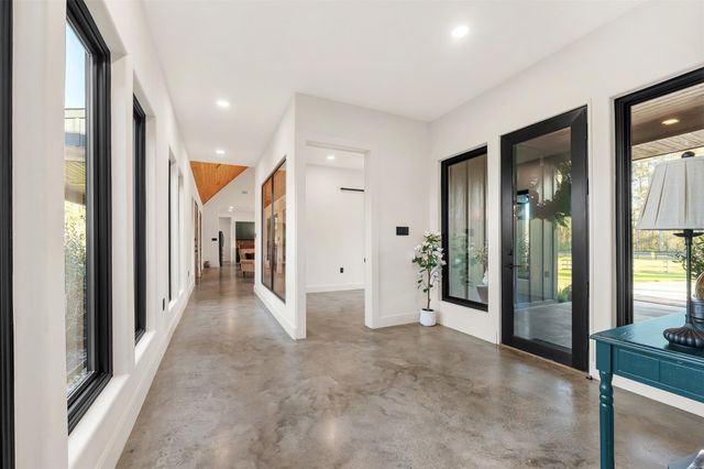 10202 Woodlane Boulevard, Magnolia, TX 77354