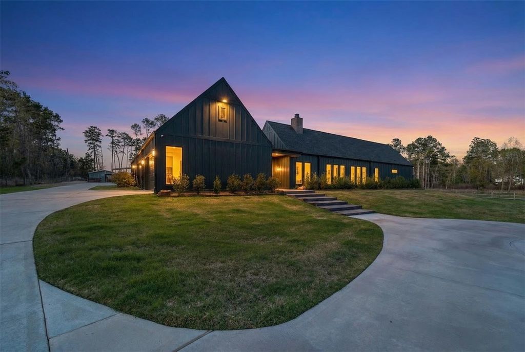 10202 Woodlane Boulevard, Magnolia, TX 77354