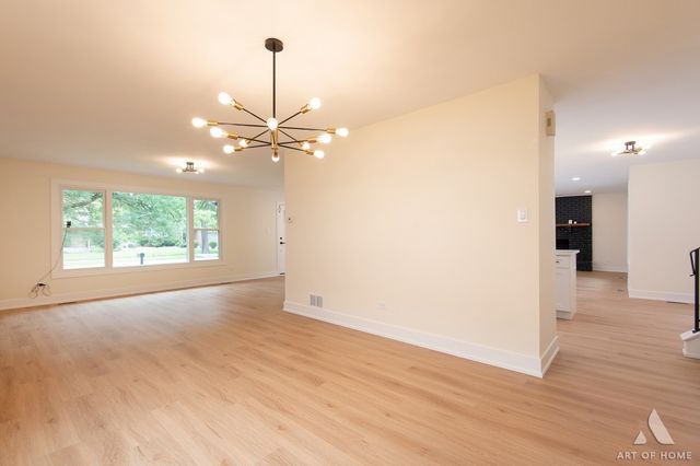 910 College Avenue, Matteson, IL 60443