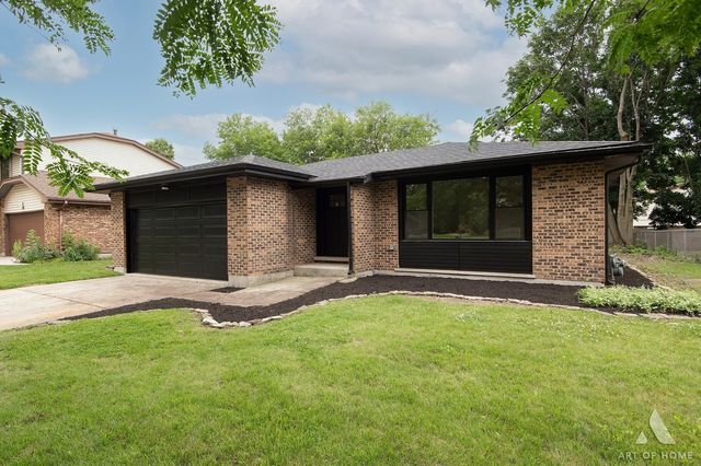 910 College Avenue, Matteson, IL 60443