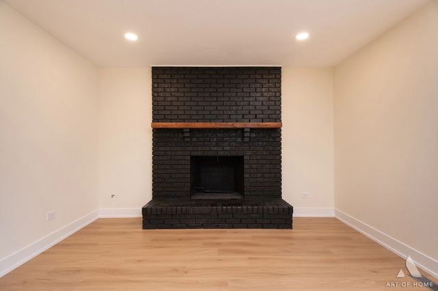 910 College Avenue, Matteson, IL 60443