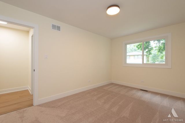 910 College Avenue, Matteson, IL 60443