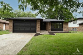 910 College Avenue, Matteson, IL 60443