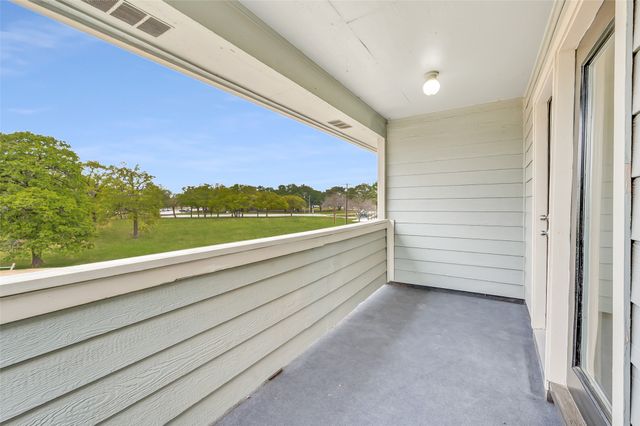 815 Ventura Park, Irving, TX 75061