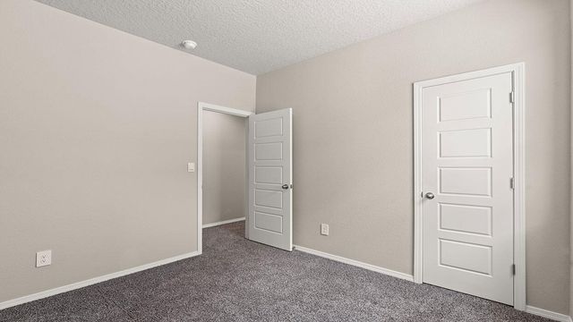 6 Seguro Court, Los Lunas, NM 87031