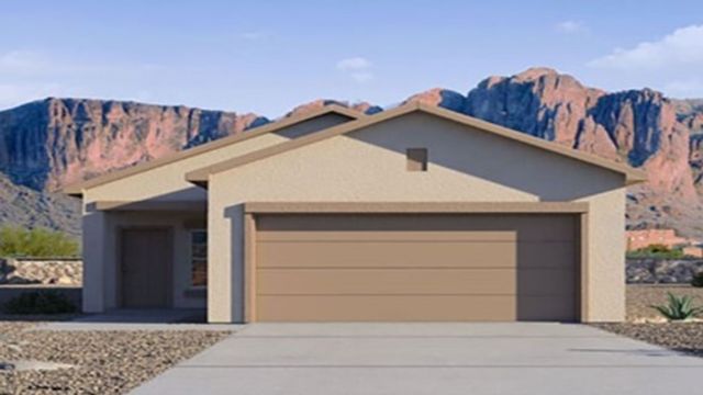6 Seguro Court, Los Lunas, NM 87031