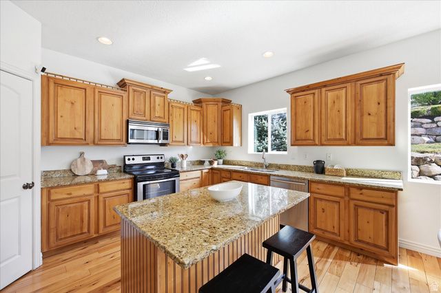 4412 N FOXTRAIL DR, Lehi, UT 84043