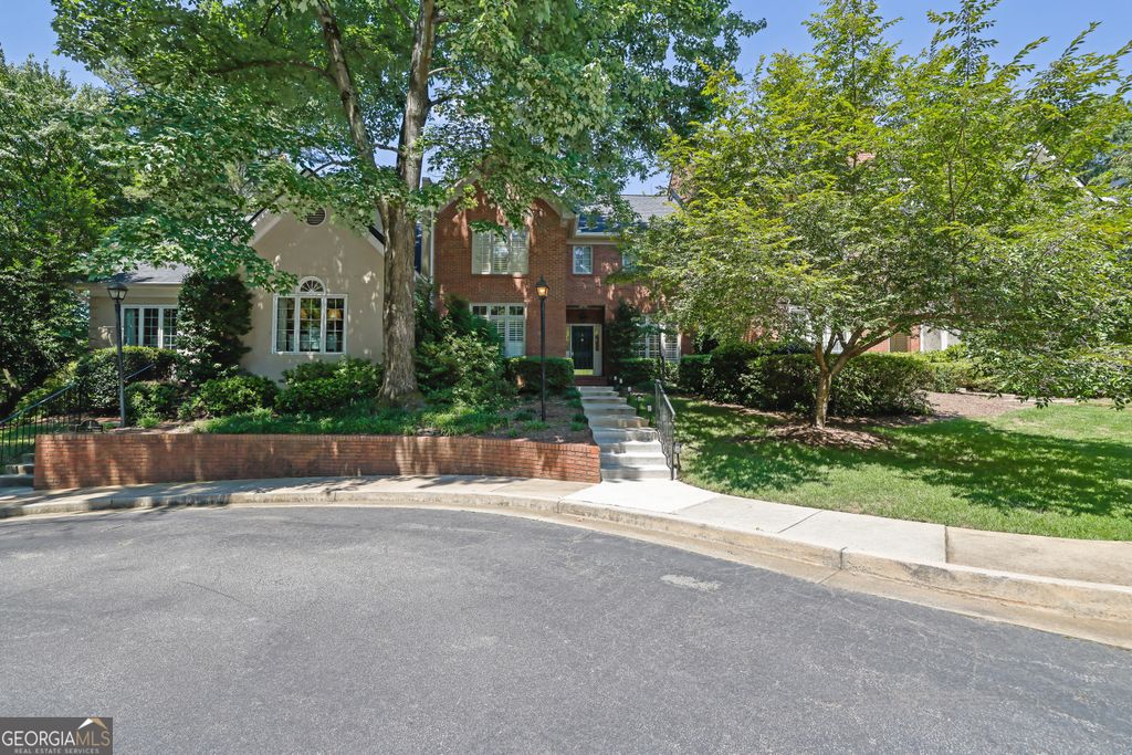 2 Paces West Terrace NW, Atlanta, GA 30327
