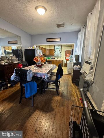 2221 TASKER ST, Philadelphia, PA 19145