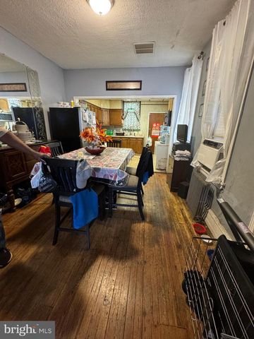 2221 TASKER ST, Philadelphia, PA 19145