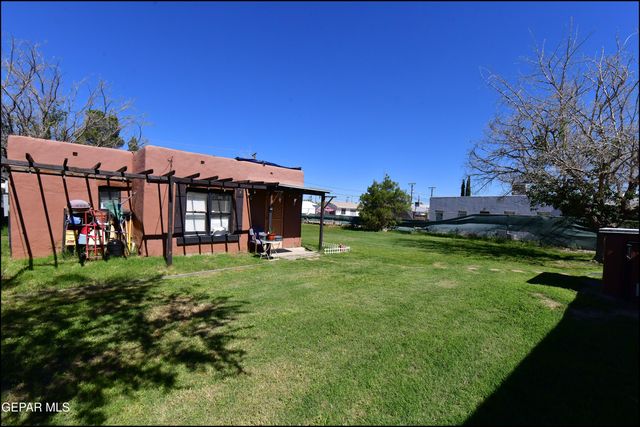 7817 West Drive, El Paso, TX 79915