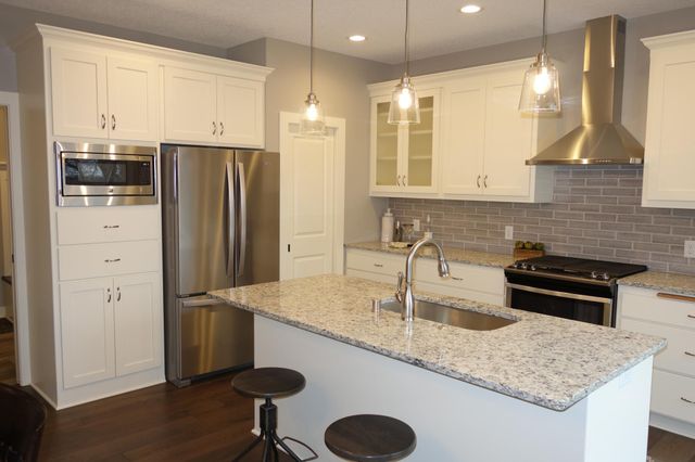 592X Hodgson Road, Shoreview, MN 55126