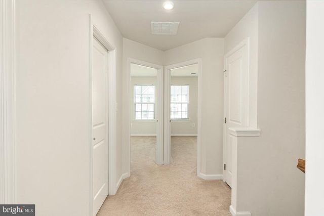 1006 VALLEY RUN DR, Fredericksburg, VA 22401