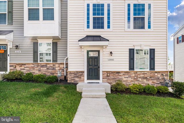 1006 VALLEY RUN DR, Fredericksburg, VA 22401