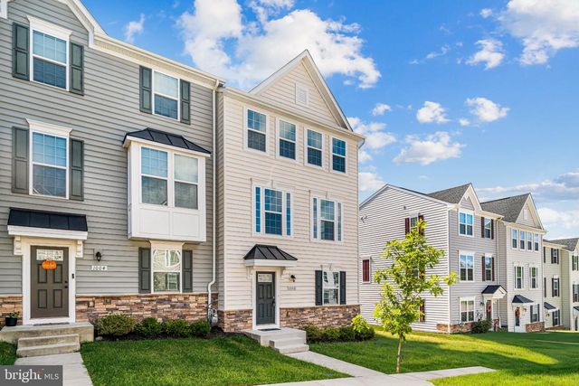 1006 VALLEY RUN DR, Fredericksburg, VA 22401