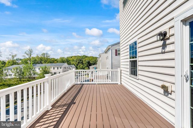 1006 VALLEY RUN DR, Fredericksburg, VA 22401
