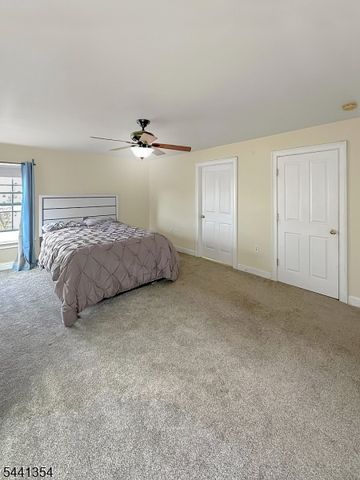 178 Front St, Elizabeth City, NJ 07206