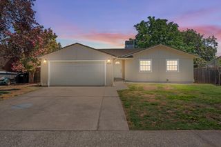 6036 Ellerslee Dr, Carmichael, CA 95608