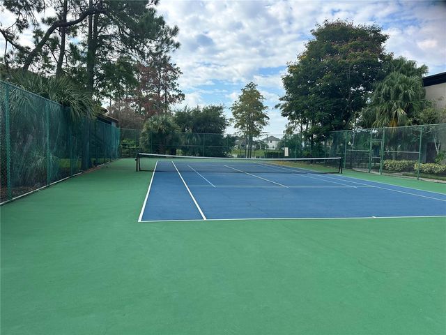 5124 CONROY ROAD 11, Orlando, FL 32811