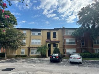 5124 CONROY ROAD 11, Orlando, FL 32811